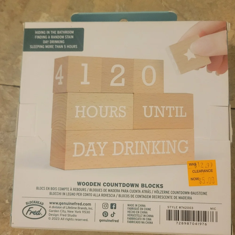 New In Box Who's Counting Wooden Countdown Blocks By FRED Parenting Edition Cute